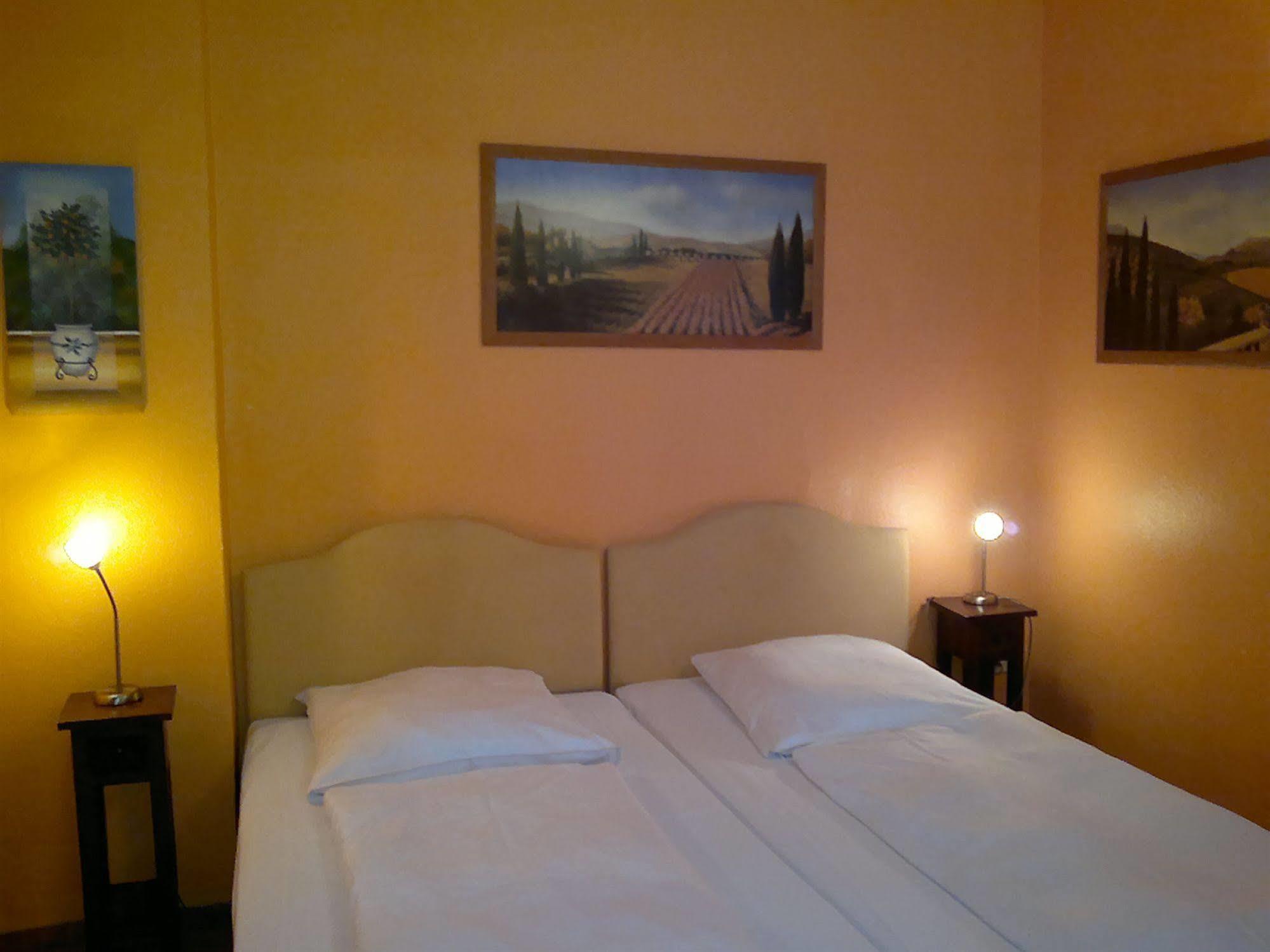 Hotel Galleria Мюнхен Екстер'єр фото